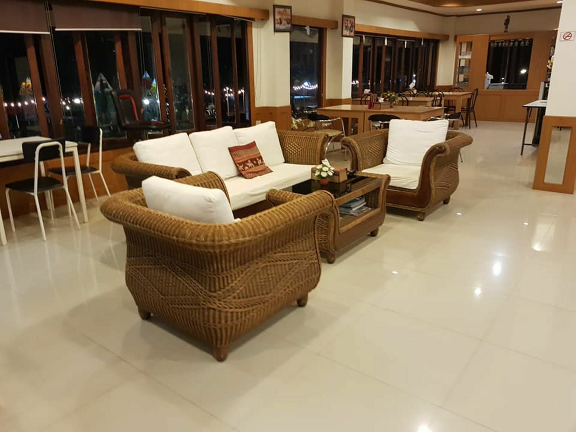 Phurua Mantra Hotel Bagian luar foto