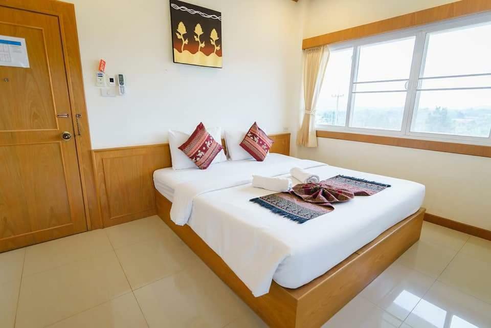 Phurua Mantra Hotel Bagian luar foto